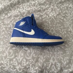 Nike Air Jordan 1 Retro High OG 'Game Royal' Blue/White Sneakers